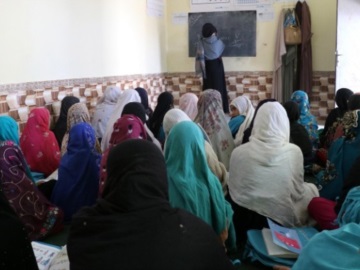 Εξήντα μαθήτριες νοσηλεύθηκαν αφού δηλητηριάσθηκαν στο σχολείο τους στο Αφγανιστάν