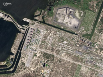 Φράγμα Καχόφκα: Δορυφορικές εικόνες από το πριν και το μετά της καταστροφής