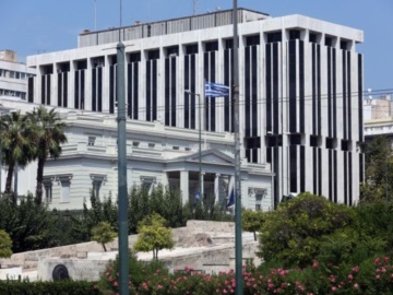 Καταδικάζει το ελληνικό ΥΠ.ΕΞ. το πάρτι σε ιστορικό ναό της Σμύρνης