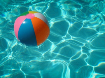 Νέα Μάκρη: Τουλάχιστον 3 λεπτά έμεινε η 10χρονη στον πάτο της πισίνας – Το χρονικό της τραγωδίας
