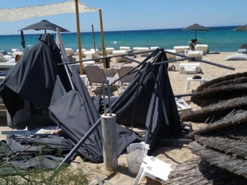 Τέσσερις τραυματίες από ανεμοστρόβιλο σε παραλία της Χαλκιδικής 