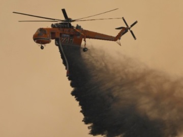  Εκκένωση οικισμών σε Εύβοια, Έβρο και Καβάλα - Έκτακτη διϋπουργική σύσκεψη για τις πυρκαγιές