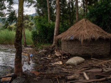 Εκατοντάδες νεκροί από τις μεγαλύτερες πλημμύρες που έχουν σημειωθεί εδώ και 60 χρόνια στη λεκάνη του ποταμού Κονγκό