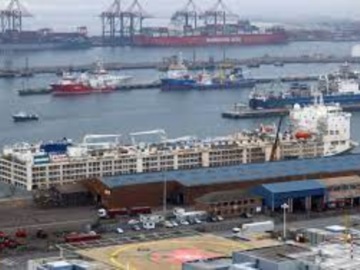 Νότια Αφρική: Δυσωδία στο Κέιπ Τάουν -Πλοίο με 19.000 βοοειδή κατέπλευσε στο λιμάνι της πόλης [βίντεο]
