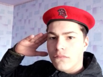 Ο Ουκρανός έφηβος σταρ του Tik Tok που έγινε Ρώσος προπαγανδιστής