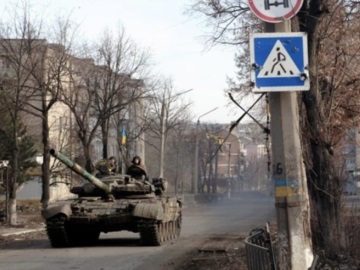 Νέα στρατιωτική βοήθεια από τις ΗΠΑ ζήτησε ο Ζελένσκι - Διεθνής σύνοδος για την Ουκρανία τη Δευτέρα στο Παρίσι