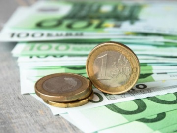 Ληξιπρόθεσμες οφειλές: Ποινές φυλάκισης για χρέη άνω των 100.000 ευρώ προβλέπει ο νέος ποινικός κώδικας – Αυστηρότερες κυρώσεις για το «βρώμικο» χρήμα