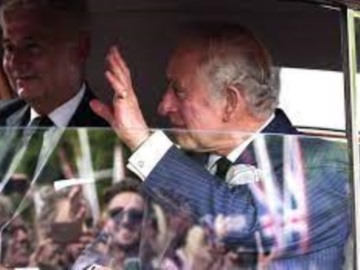 «Ο βασιλιάς Κάρολος έχει καρκίνο στο πάγκρεας και μόλις δύο χρόνια ζωής» υποστηρίζει δημοσίευμα