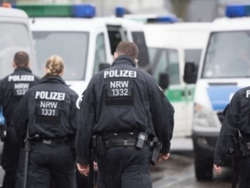 Υποψίες σε βάρος 400 και πλέον αστυνομικών στην Γερμανία για εξτρεμιστική ιδεολογία