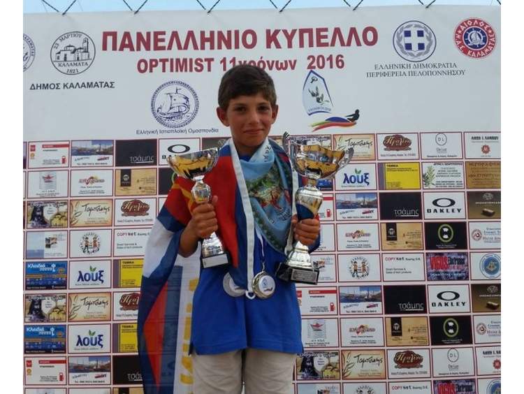 2ος Πανελληνιονίκης ο 11χρονος Αιγινήτης ιστιοπλόος Δημήτρης Μπήτρος